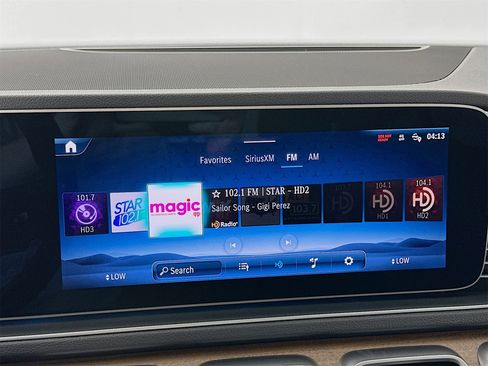 Used 2025 Mercedes-Benz GLE 350 4MATIC image 16