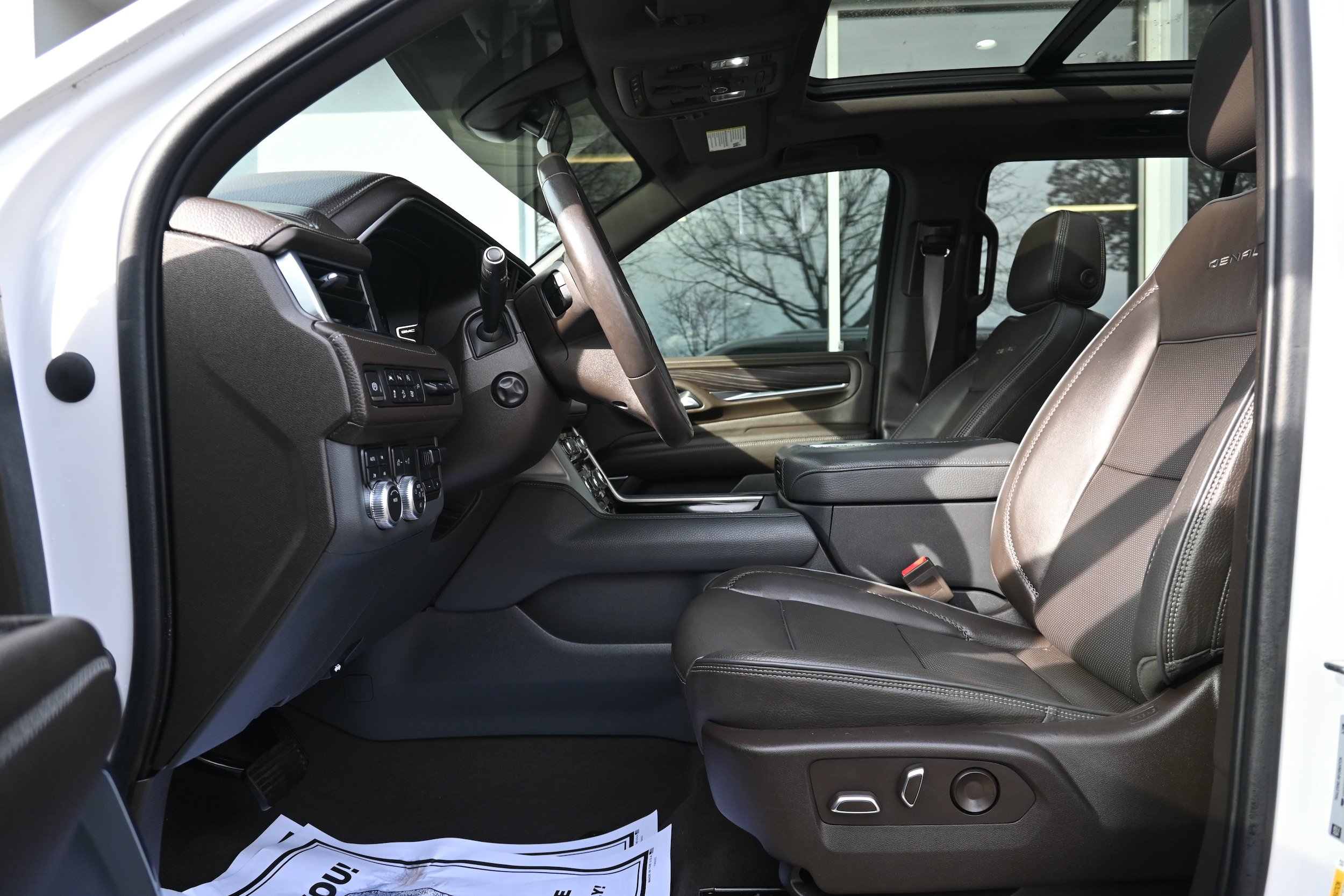 Used 2022 GMC Yukon Denali w/ Max Trailering Package AWD/4WD image 12
