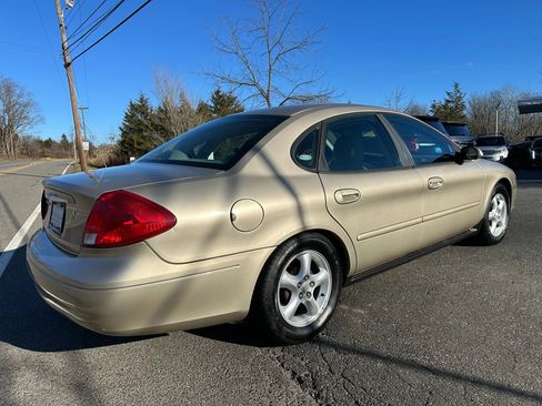 Used 2001 Ford Taurus SE image 6