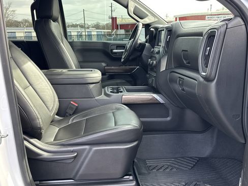 Used 2020 Chevrolet Silverado 1500 RST image 12