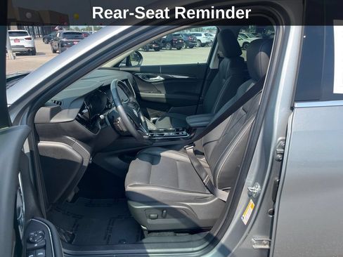 Used 2023 Buick Envision Essence AWD/4WD image 12
