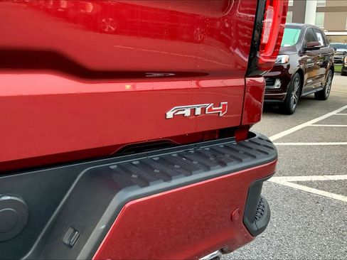 Used 2019 GMC Sierra 1500 AT4 w/ AT4 Premium Package image 10