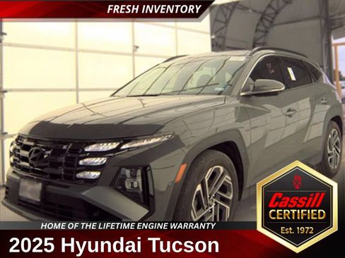 Used 2025 Hyundai Tucson Limited FWD image 1