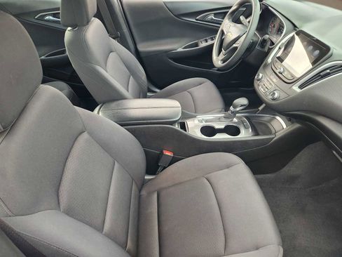 Used 2022 Chevrolet Malibu LT image 14