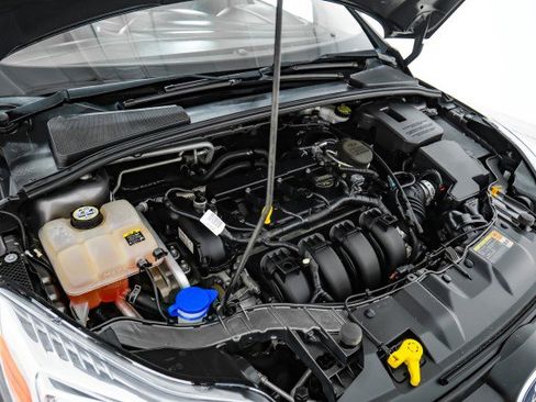 Used 2012 Ford Focus SE image 47