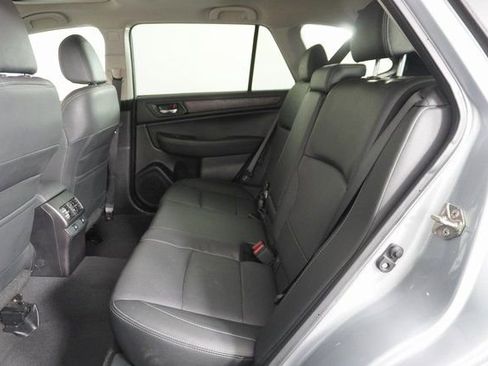 Used 2016 Subaru Outback 2.5i Limited image 31