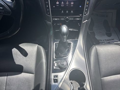 Used 2017 INFINITI Q50 3.0t Premium w/ Driver Assistance Package AWD/4WD image 17