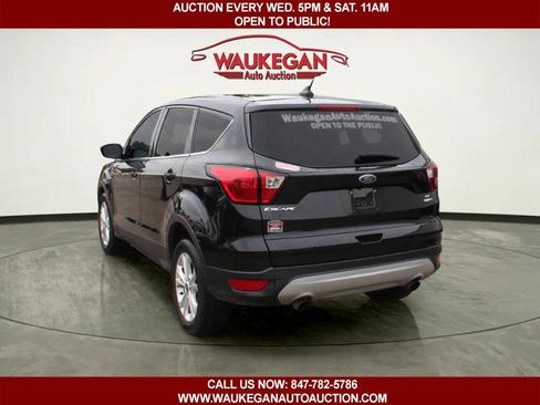 Used 2019 Ford Escape SE AWD/4WD image 4