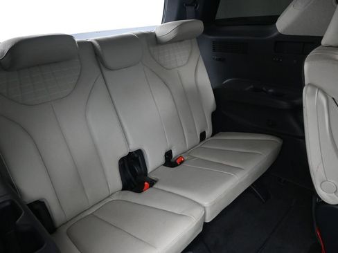 Used 2023 Hyundai Palisade Limited w/ Cargo Package FWD image 31