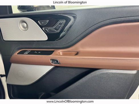 New 2026 Lincoln Aviator Reserve AWD/4WD image 16