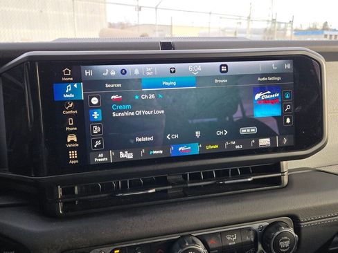 Certified 2025 Jeep Wrangler Unlimited Sahara image 3