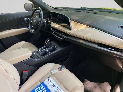 Certified 2024 Cadillac XT4 Premium Luxury w/ Cold Weather Package AWD/4WD image 10