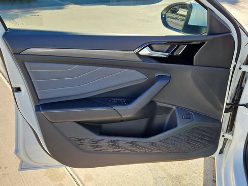 New 2026 Volkswagen Jetta SEL image 11
