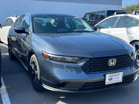 Used 2025 Honda Accord SE image 5