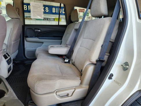 Used 2016 Honda Pilot EX image 6