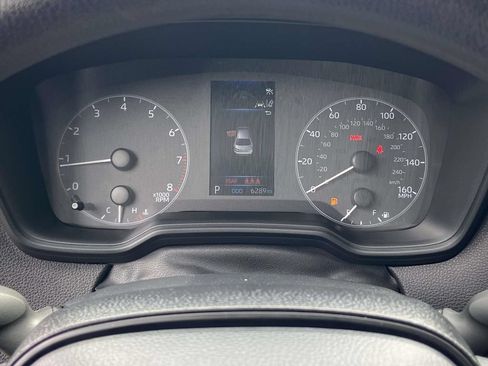 Used 2025 Toyota Corolla LE FWD image 34