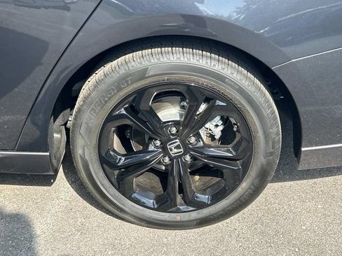 Used 2025 Honda Accord SE image 10