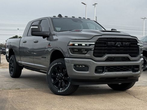 New 2026 RAM 2500 Laramie AWD/4WD image 2