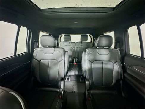 New 2025 Jeep Grand Cherokee L Overland w/ Luxury Tech Group IV image 10