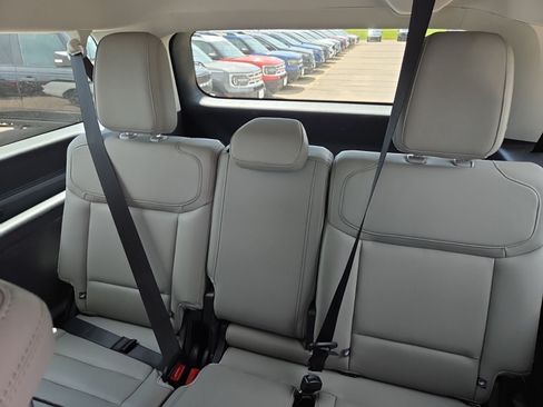 Used 2025 Ford Expedition Max Active AWD/4WD image 19