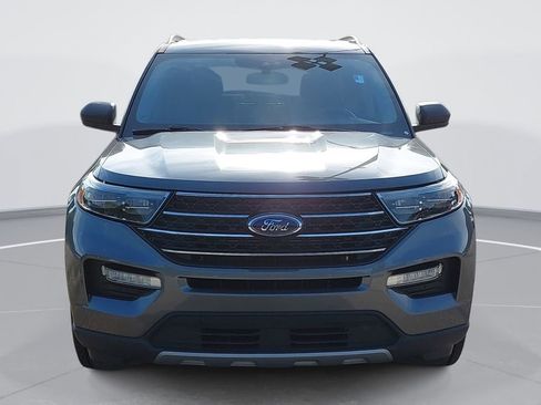 Used 2021 Ford Explorer XLT w/ Equipment Group 202A RWD image 2