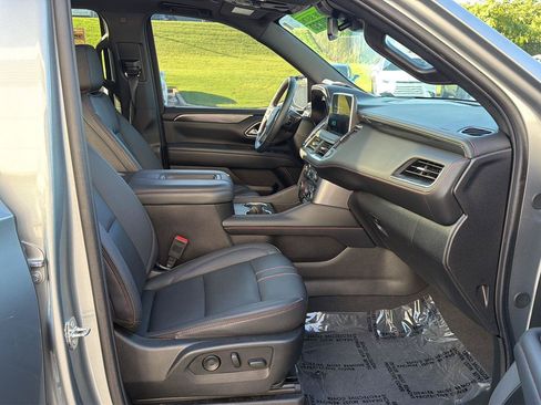 Used 2023 Chevrolet Tahoe RST w/ Luxury Package AWD/4WD image 15