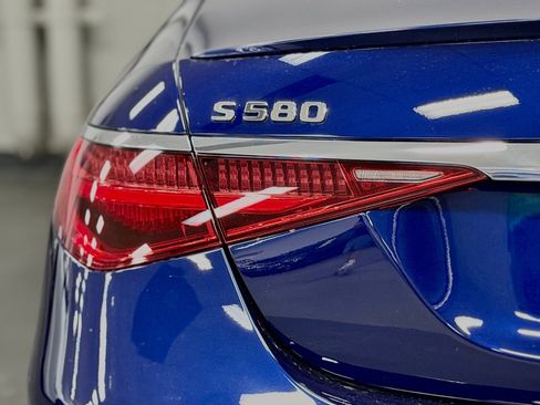 Used 2024 Mercedes-Benz S 580 4MATIC Sedan image 13