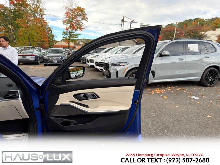 Used 2023 BMW M3 Competition w/ M Carbon Exterior Package AWD/4WD image 28