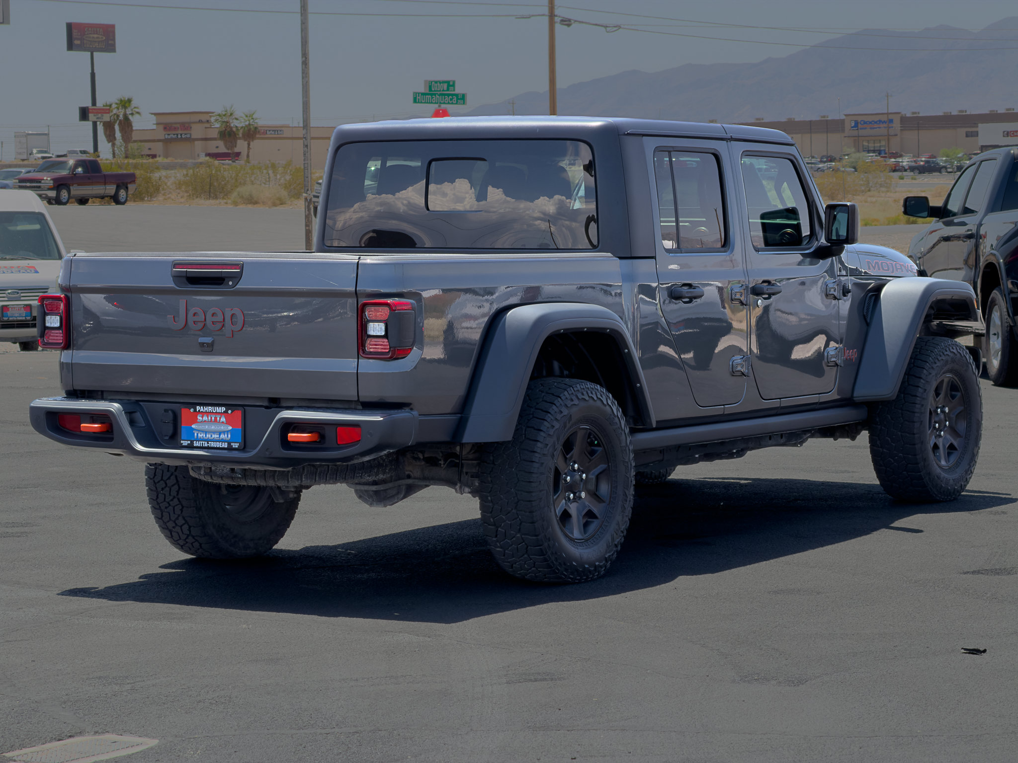 Used 2022 Jeep Gladiator Mojave w/ LED Lighting Group AWD/4WD image 5