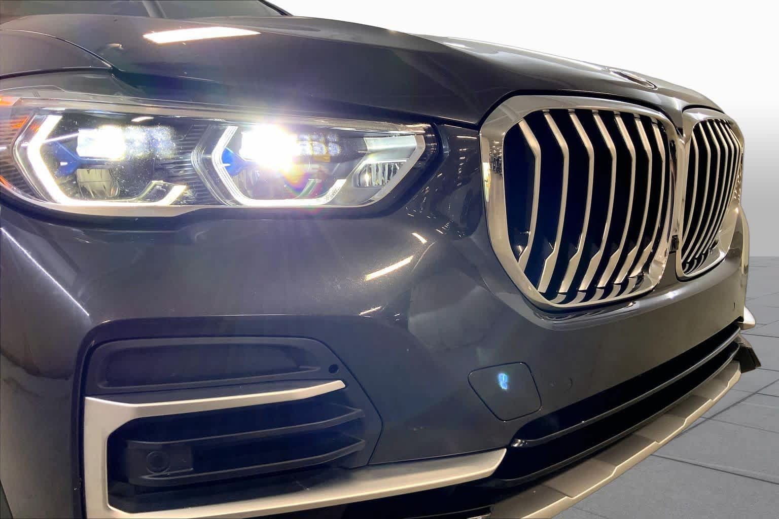 Used 2022 BMW X5 xDrive40i w/ Executive Package AWD/4WD image 32