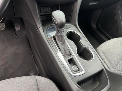 Used 2023 Chevrolet Equinox LT image 42