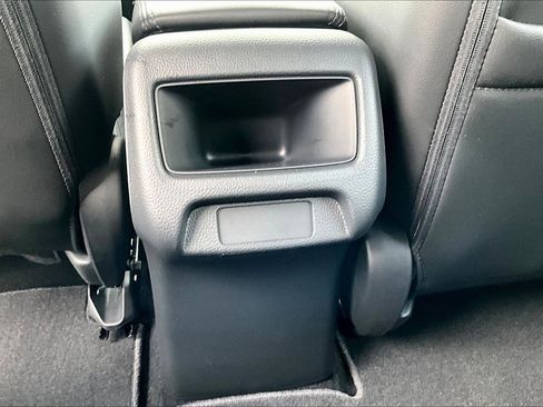 Used 2025 Honda HR-V EX-L image 11