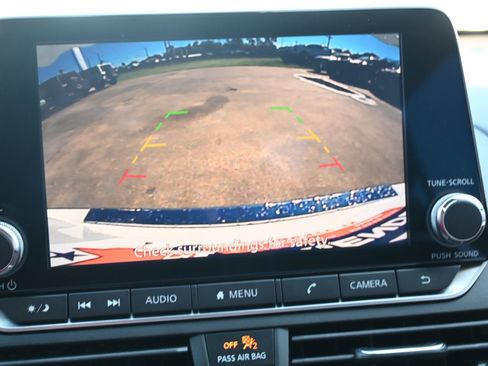 Used 2022 Nissan Altima 2.5 SR image 13