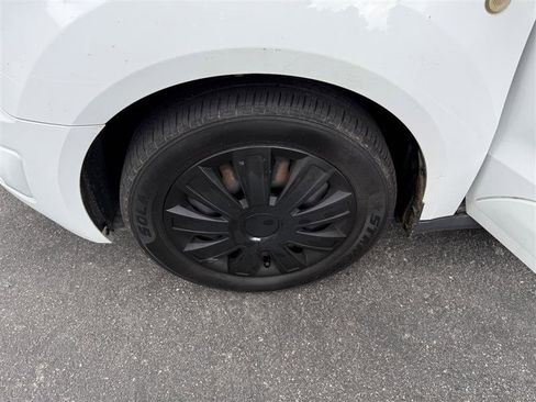 Used 2015 Ford Transit Connect XLT image 31