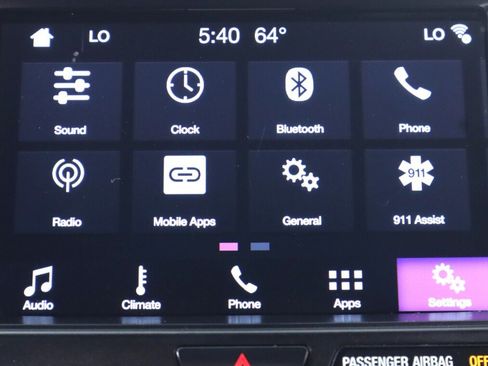 Used 2018 Ford Explorer XLT w/ Equipment Group 201A AWD/4WD image 21