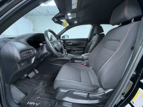 Used 2023 Honda HR-V Sport image 4