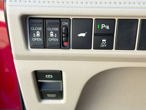 Used 2026 Honda Odyssey Touring image 28