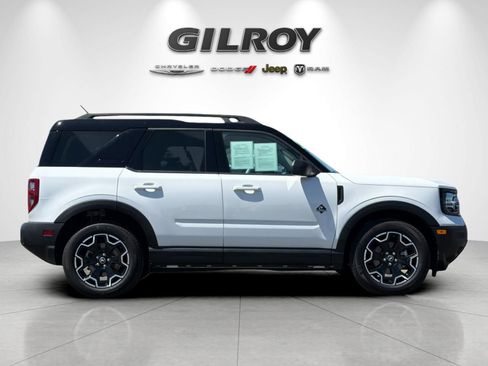 Used 2025 Ford Bronco Sport Outer Banks AWD/4WD image 3