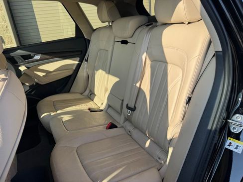Used 2018 Audi Q5 2.0T Premium Plus w/ Premium Plus Package image 10