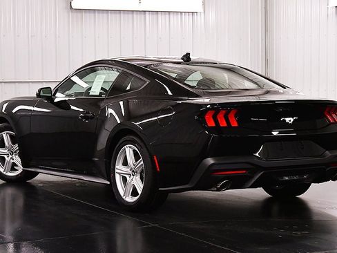 New 2026 Ford Mustang Coupe image 5