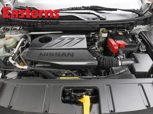 Used 2023 Nissan Rogue SV AWD/4WD image 7