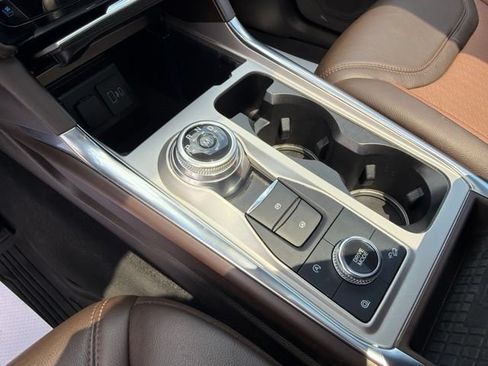 Used 2021 Ford Explorer King Ranch w/ Premium Technology Package AWD/4WD image 30