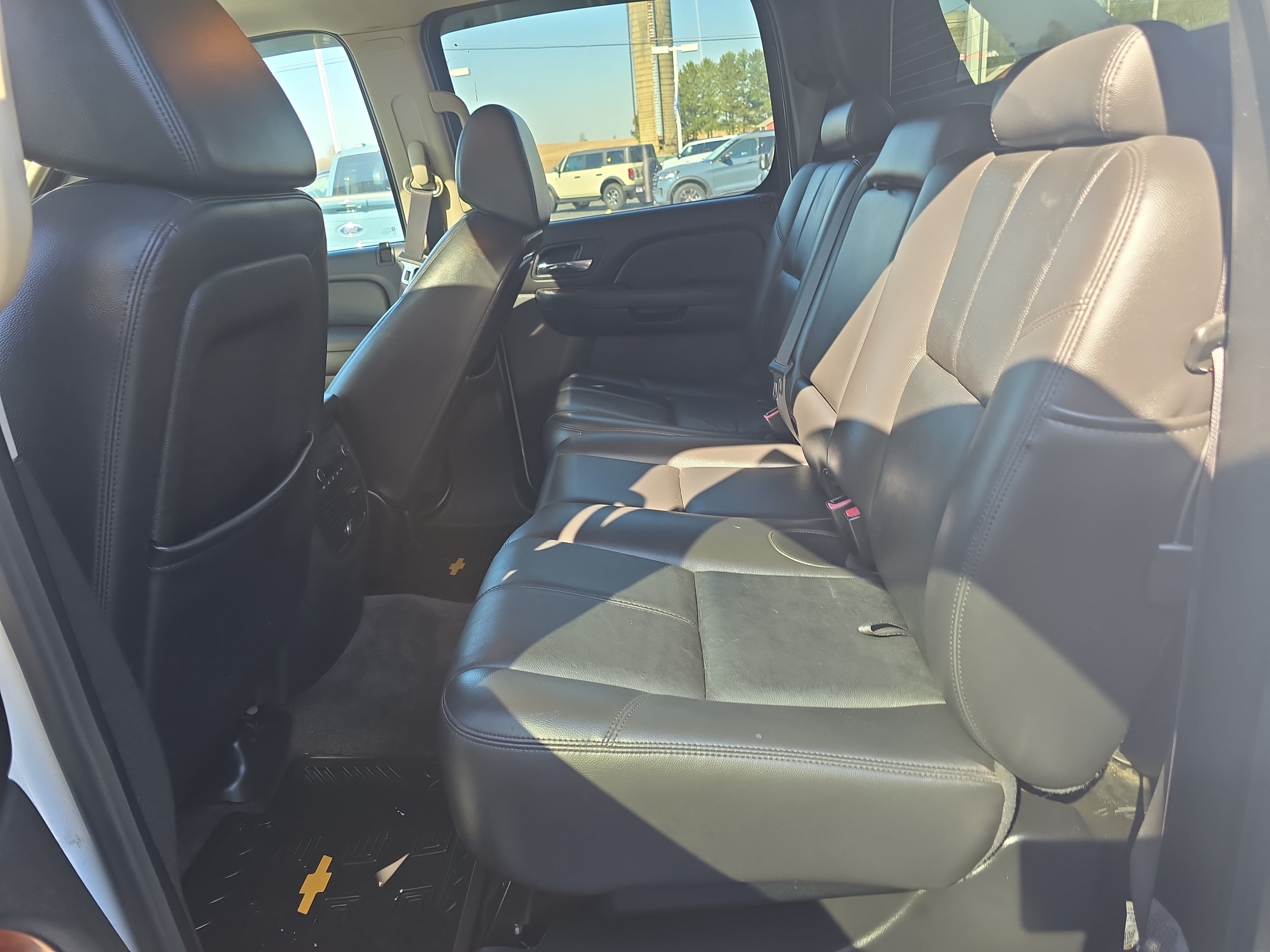 Used 2009 Chevrolet Avalanche LT AWD/4WD image 16