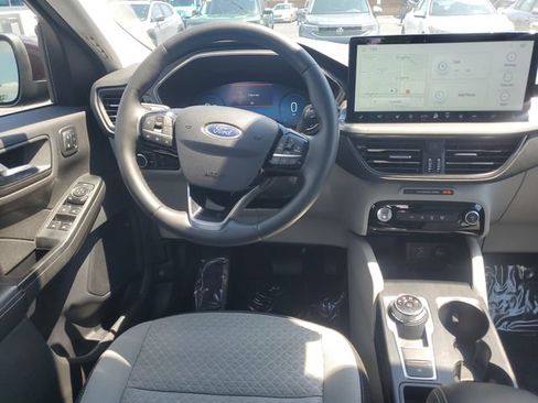 Used 2023 Ford Escape Active w/ Tech Pack #2 AWD/4WD image 23
