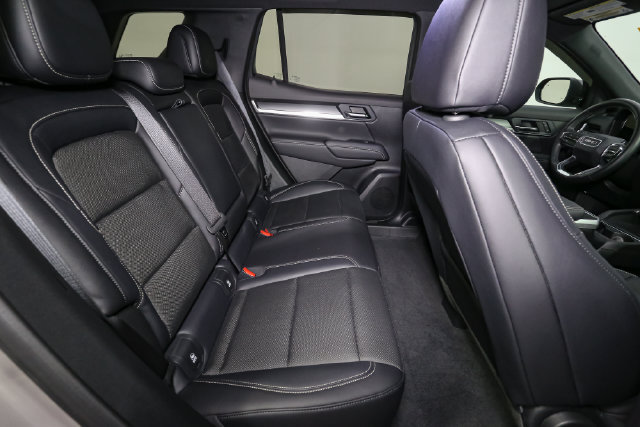 Used 2026 GMC Terrain Elevation w/ Elevation Premium Package AWD/4WD image 19