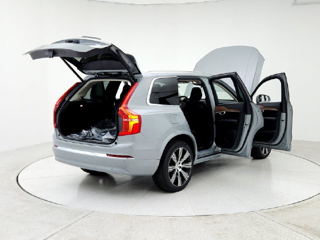 New 2025 Volvo XC90 B6 Plus w/ Protection Package Premier AWD/4WD image 11