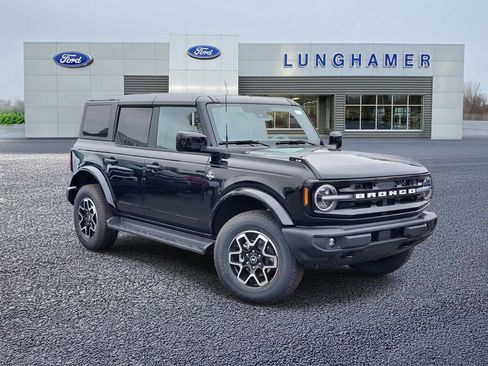 New 2025 Ford Bronco Outer Banks image 1