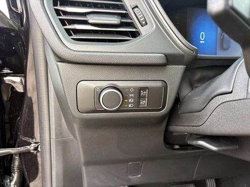 Used 2025 Ford Escape Active w/ Cold Weather Package image 17