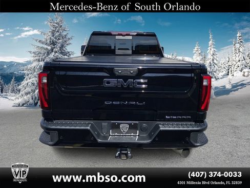 Used 2024 GMC Sierra 2500 Denali Ultimate image 15