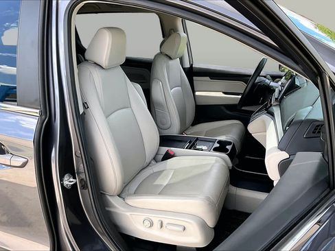 Certified 2025 Honda Odyssey EX-L image 9